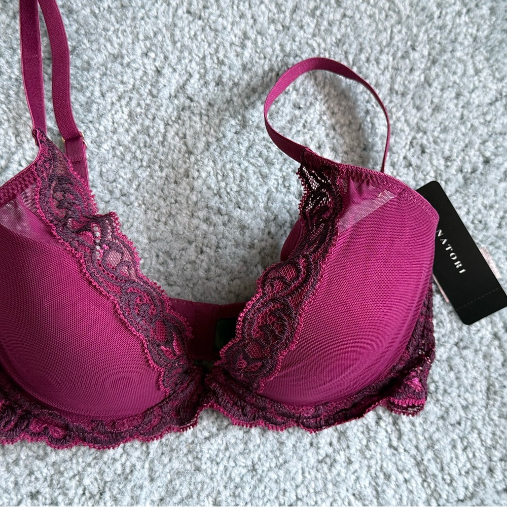 Natori Feathers Contour Plunge Bra